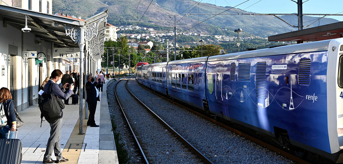 Todos a Bordo na Viagem que Liga a Europa