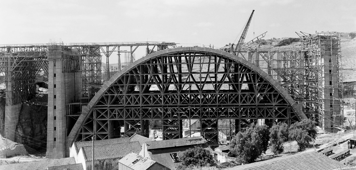 Construção do Viaduto Duarte Pacheco