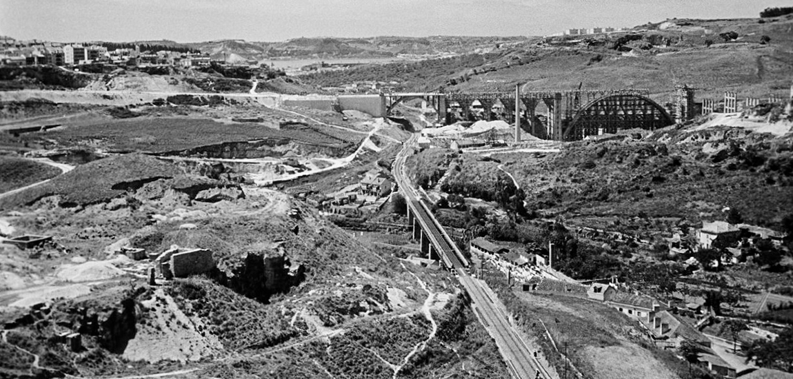 Construção do Viaduto Duarte Pacheco