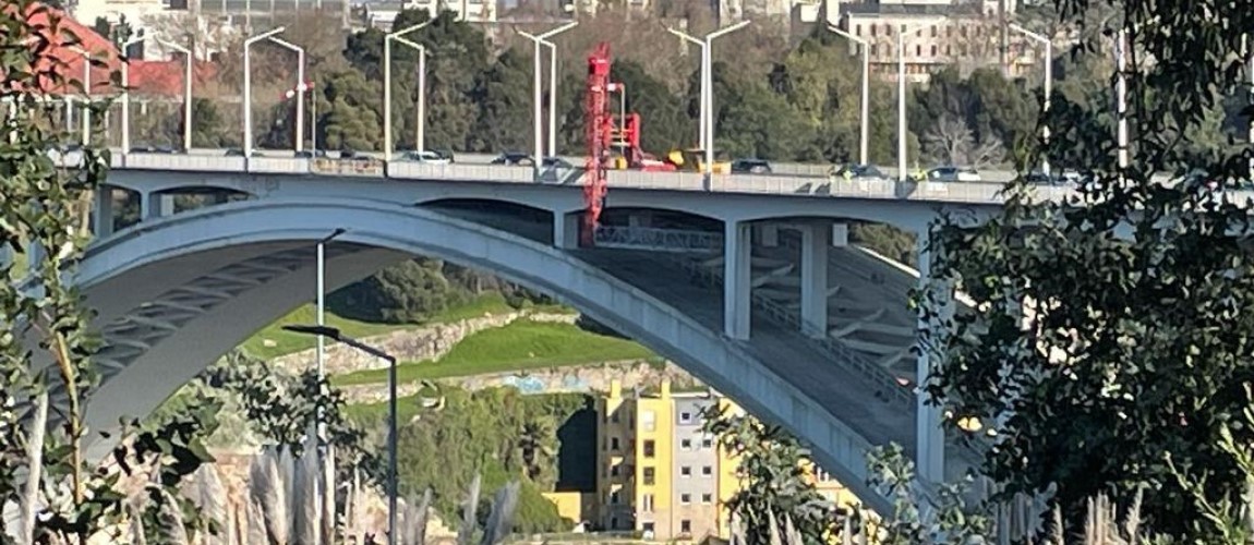 Trabalhos de inspeção e manutenção na Ponte da Arrábida, Porto