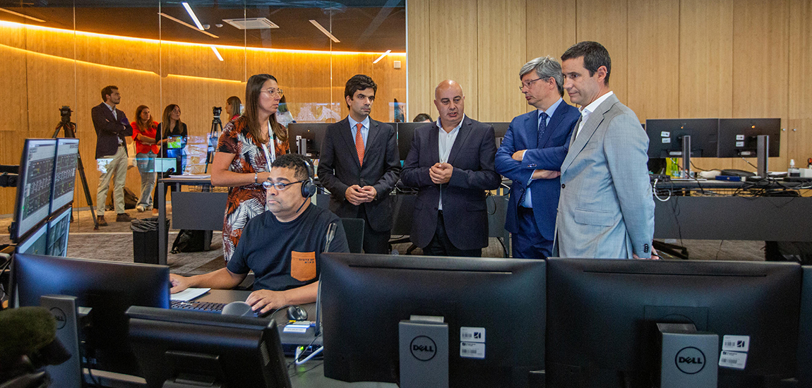 Ministro das Infraestruturas visita Centro de Controlo de Tráfego