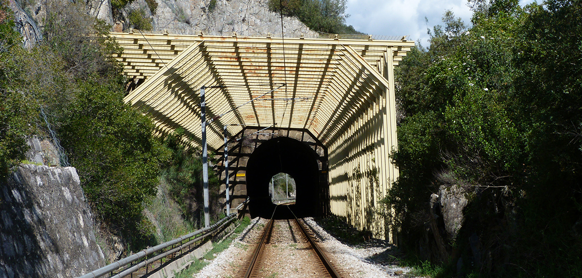 Túnel do Outeiro Pequeno