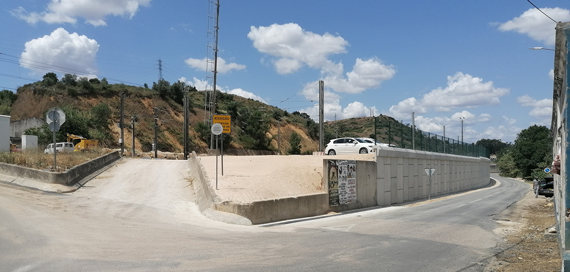 Reforço de muro de suporte na Estação de Santarém