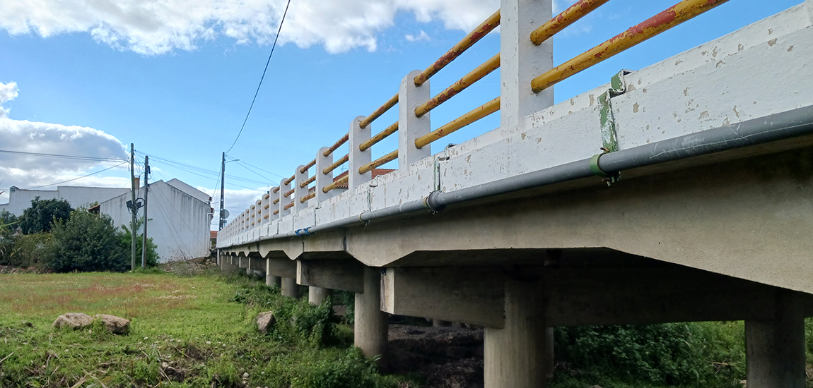 Ponte sobre o Rio Torto: fotografia 1