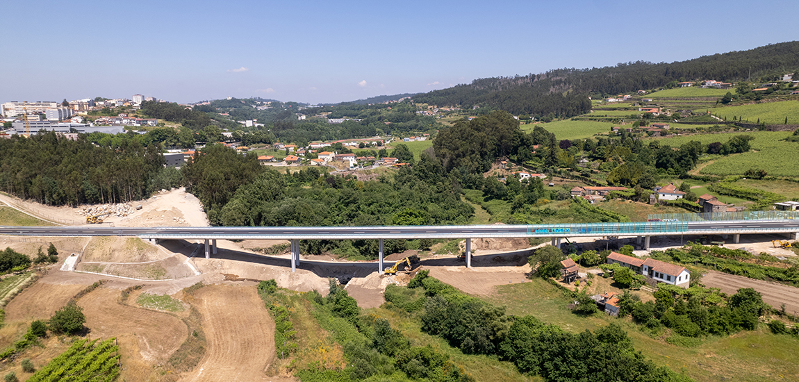 Imagem do novo troço IC35, entre Penafiel e Rans