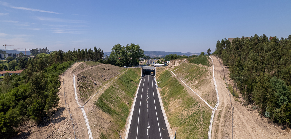 Imagem do novo troço IC35, entre Penafiel e Rans