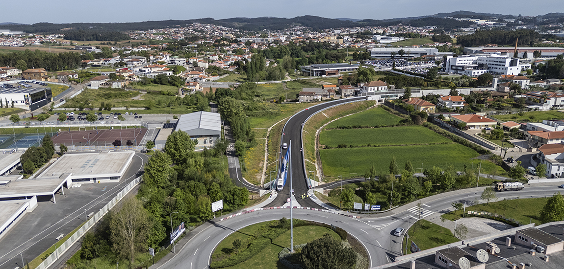 Fotografia da Variante à EN14 - Interface Rodoferroviária / Santana