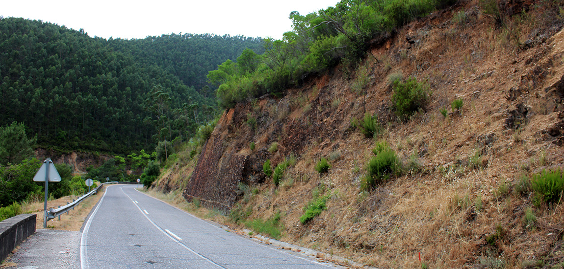 Imagem 3 - taludes na EN238