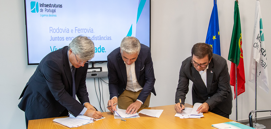 Imagem -  Assinatura do acordo