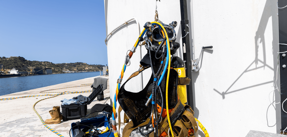 Equipamento de mergulho para as inspeções subaquáticas aos pilares da Ponte 25 de Abril