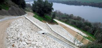 Finalizados os trabalhos em talude da Linha do Norte